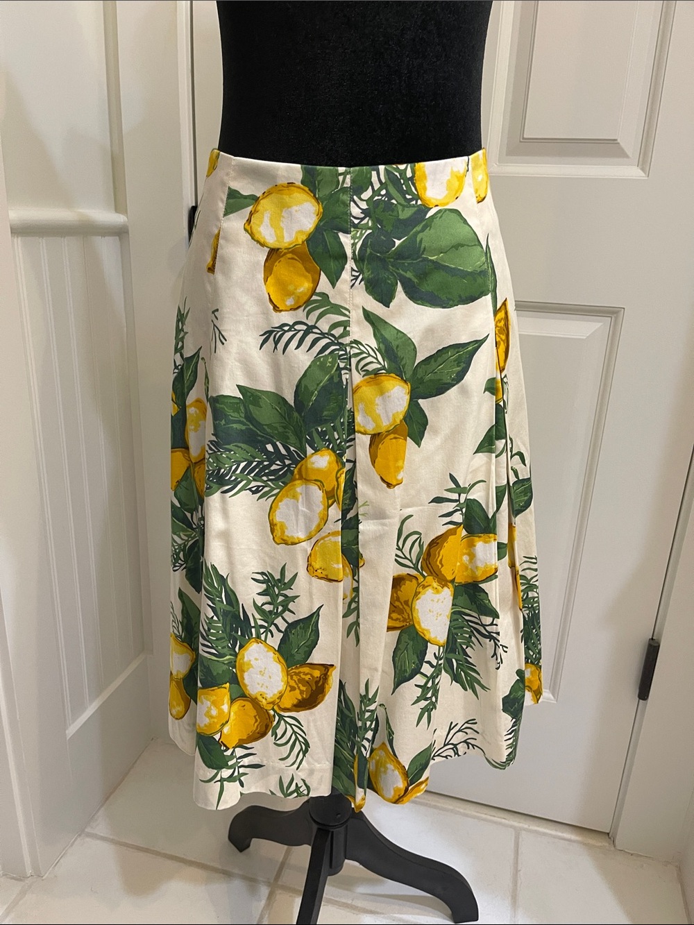 Talbots Lemon Print A-Line Skirt - White, Yellow & Green Size 10 Petite